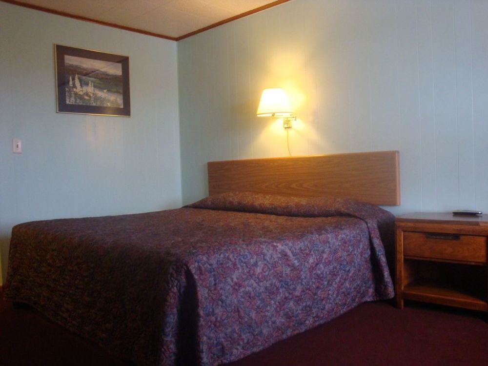 Currys Motel By Oyo Saginaw Mi חדר תמונה