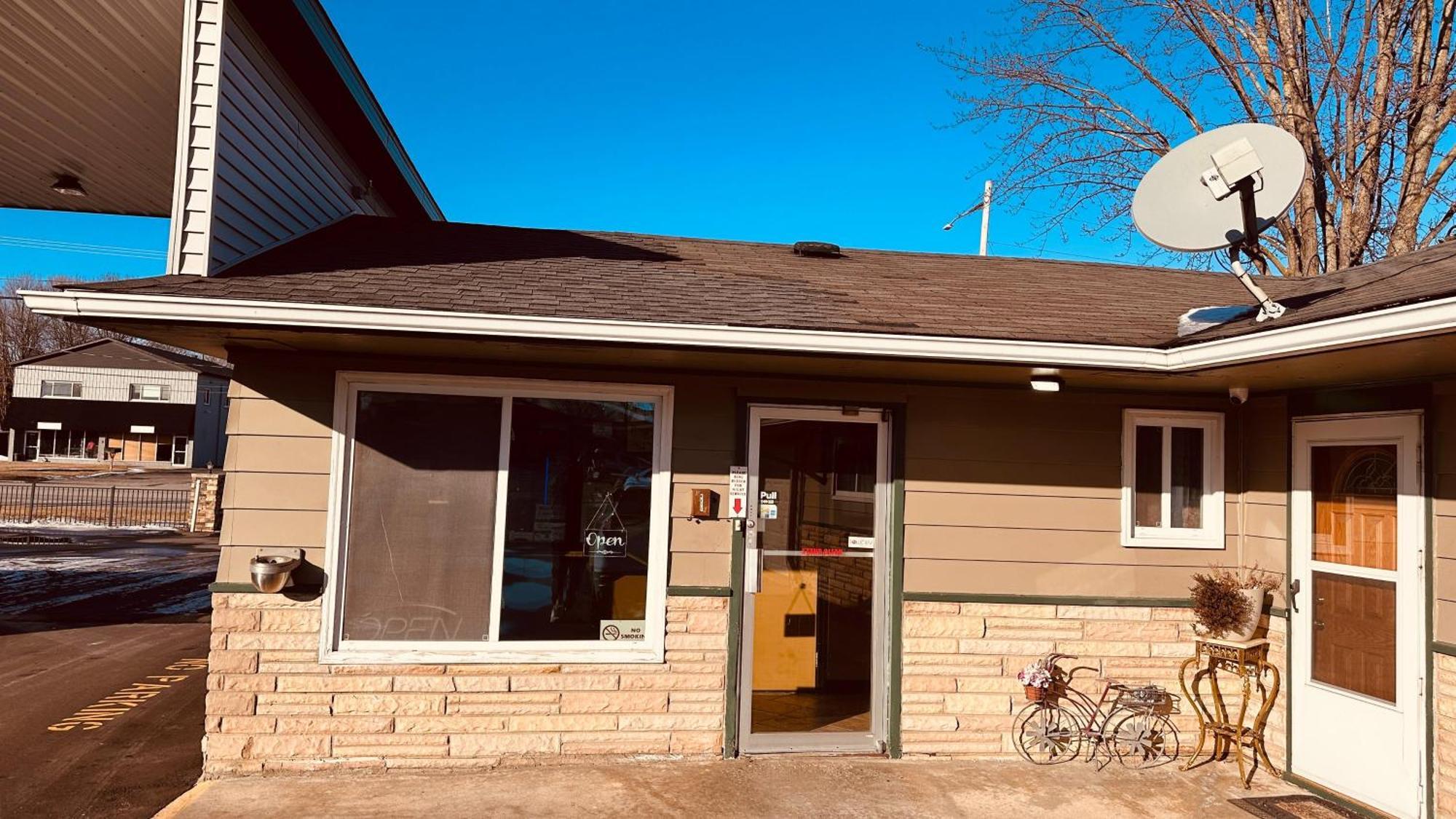 Currys Motel By Oyo Saginaw Mi מראה חיצוני תמונה